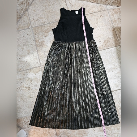 GAP Women's 10 Black Metallic Pleated Midi Dress Sleeveless Holiday Cocktail Y2K - Picture 6 of 6